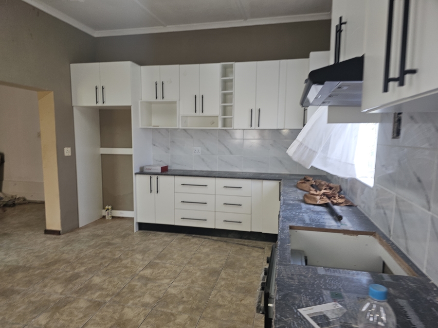 To Let 2 Bedroom Property for Rent in Cambridge West Eastern Cape